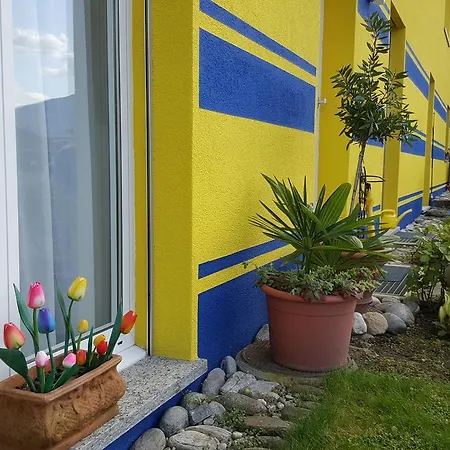 Gambarogno 6575 Frühstückspension